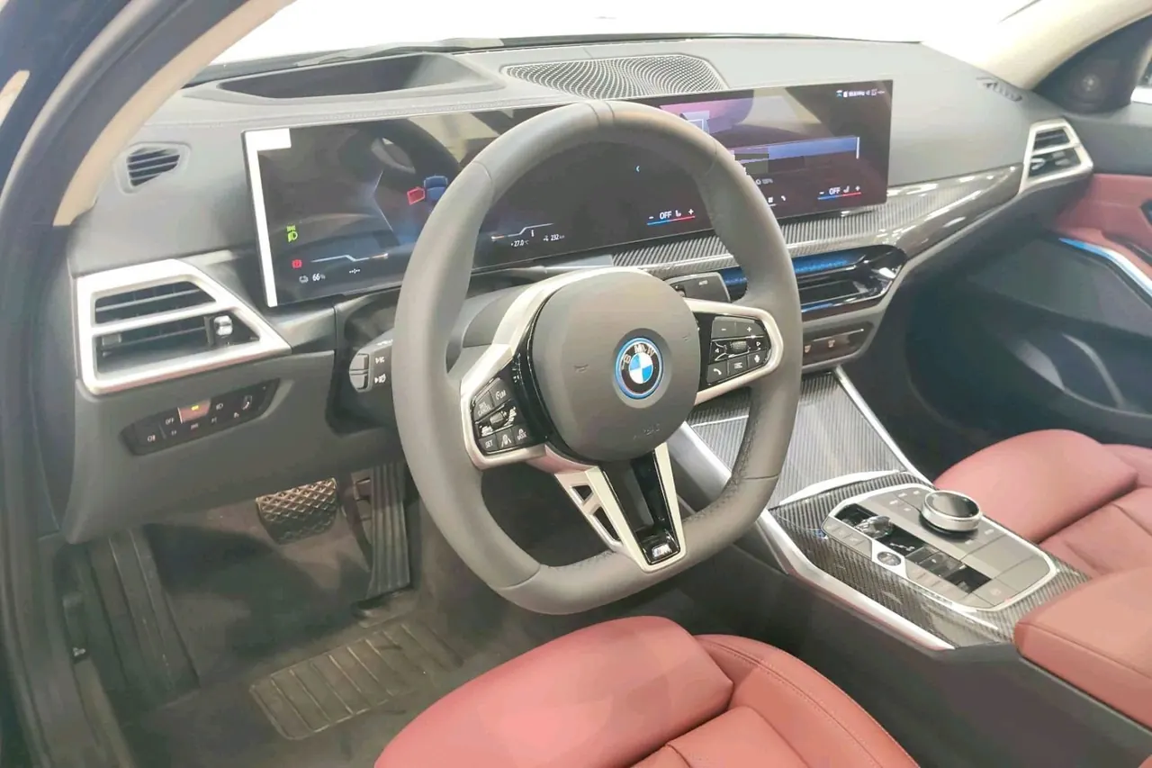 BMW 2026 i3 eDrive 40 L obsidian night sports suit automatic gear 8