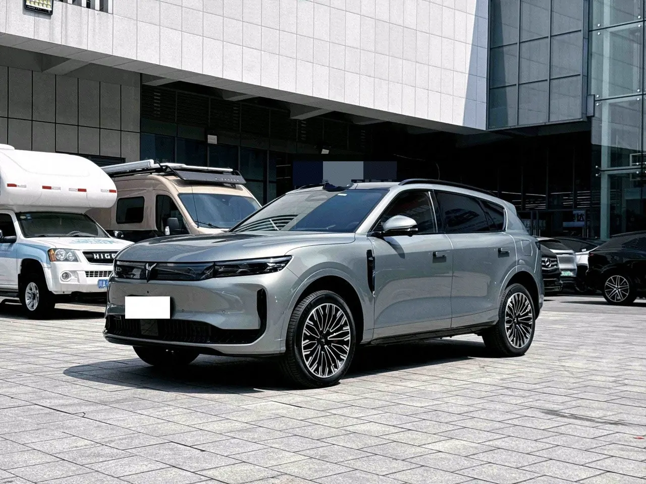 Open image lightbox: Voyah 2025 FREE four-wheel drive dry Kun version of automatic gear