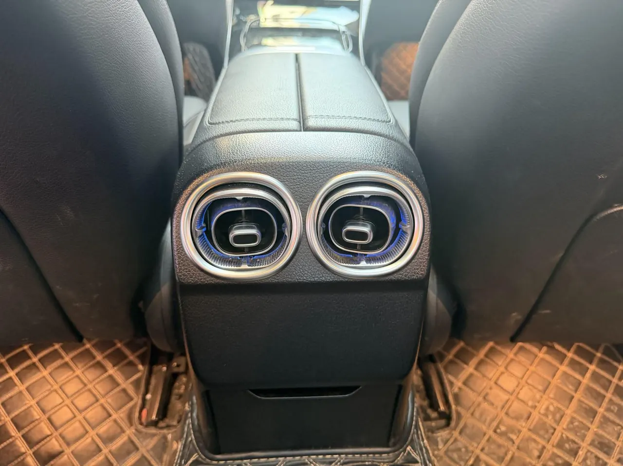 Mercedes Benz Class C 2023 C 260 L 48V 1.5T Sports Edition (Modified) Automatic Gear 9