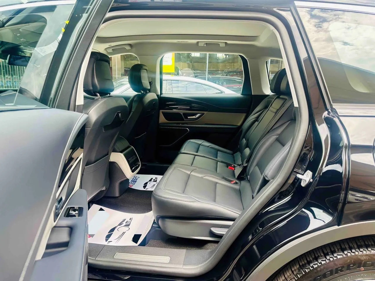 Lincoln 2025 Navigator 2.0T Four Drive Zunyi Edition Automatic Gear 7