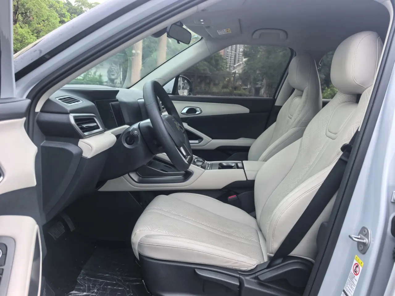 BYD 2024 Yuan UP 401KM Vital Edition Automatic Gear 3
