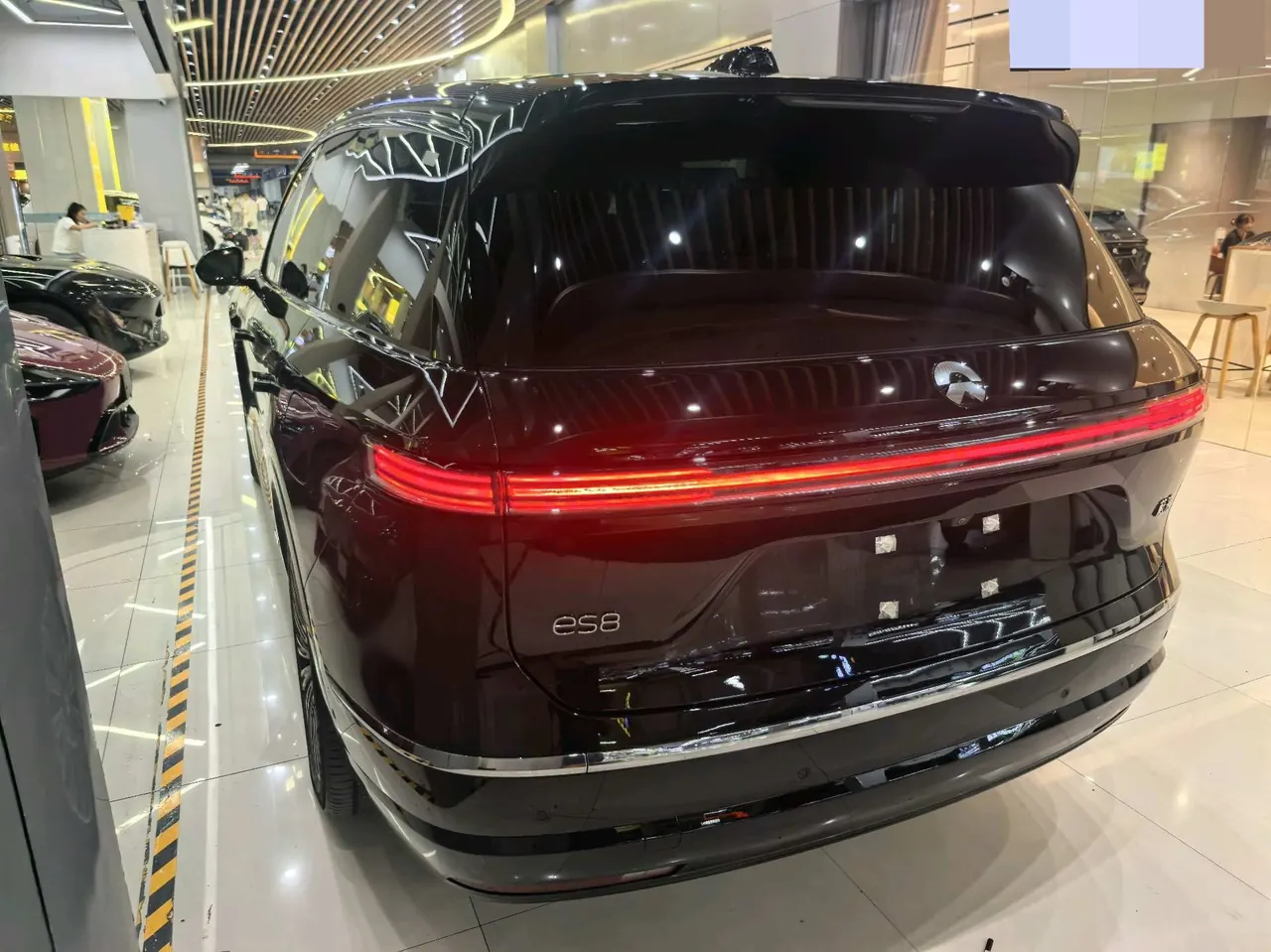 NIO 2026 ES8 6-seat executive deluxe automatic gear 4