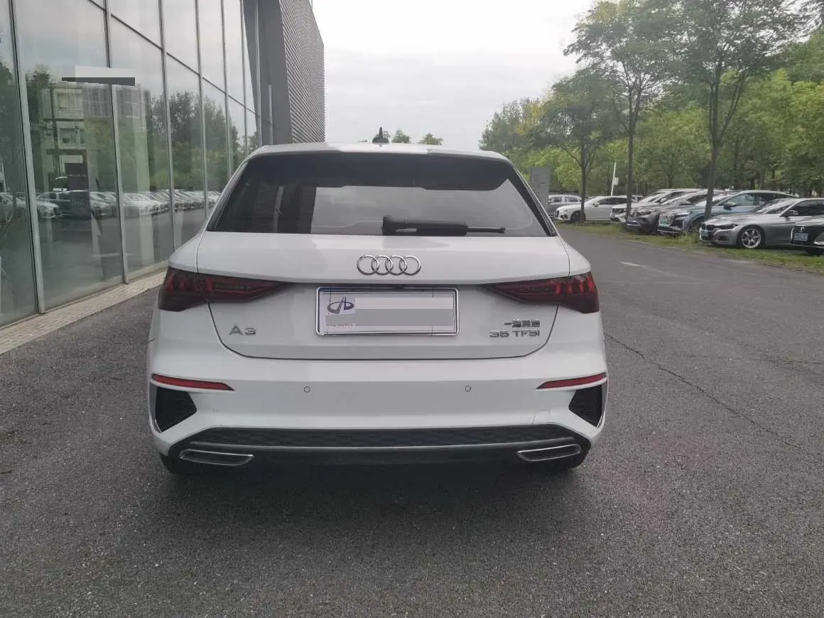 Audi 2022 A3 Sportback 1.4TFSI 35TFSI Fashion Sports Automatic 4