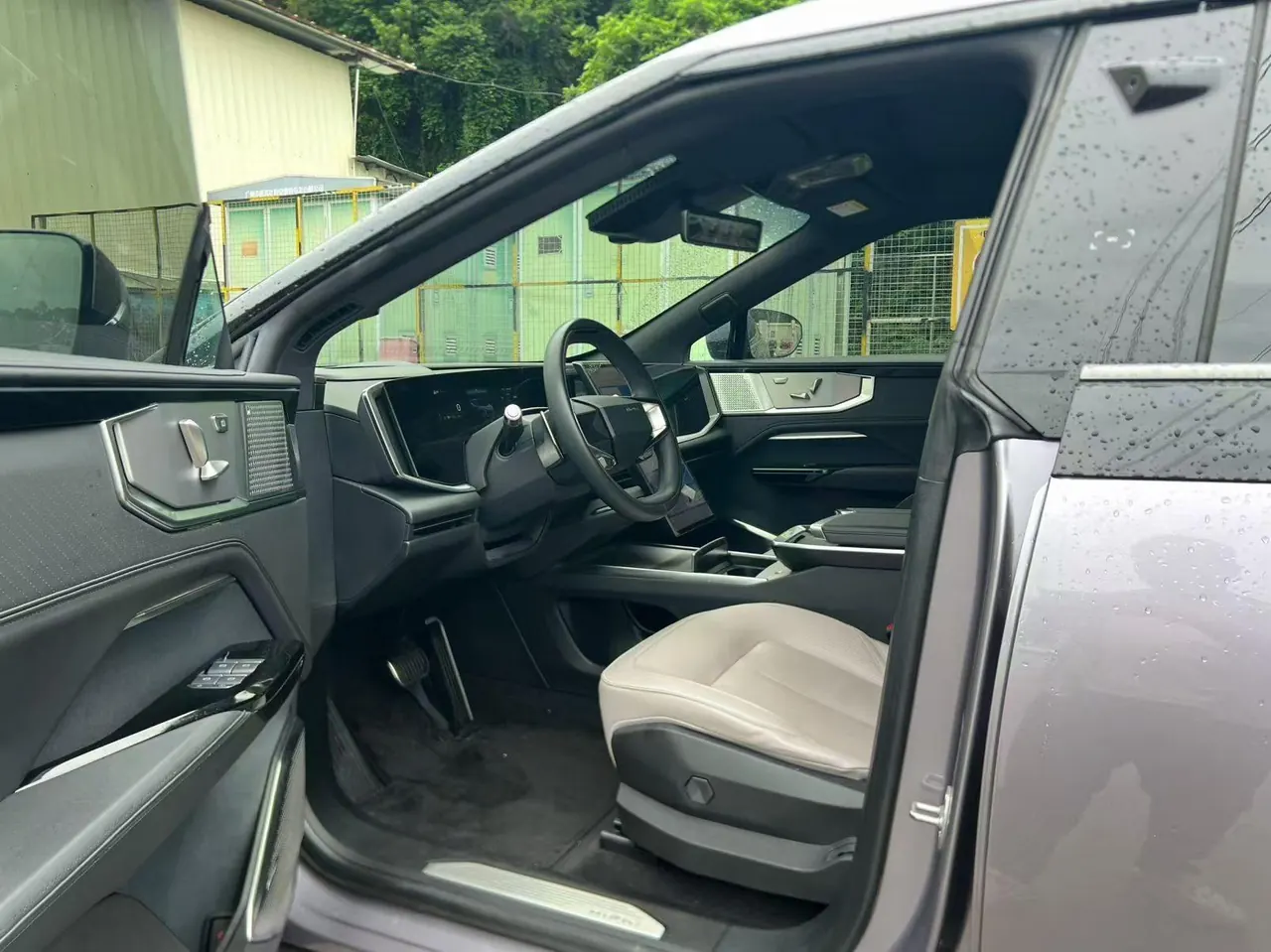 HiPhi 2023 HiPhi Y 560km Pioneer Edition Automatic Gear 7