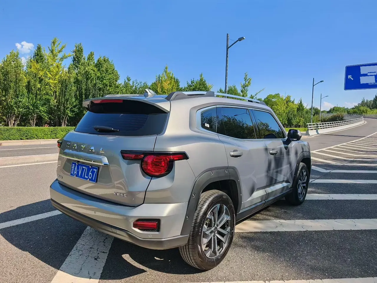 Haval 2023 big dog 2.0T two-wheel drive Chaoye version Plus automatic gear 9