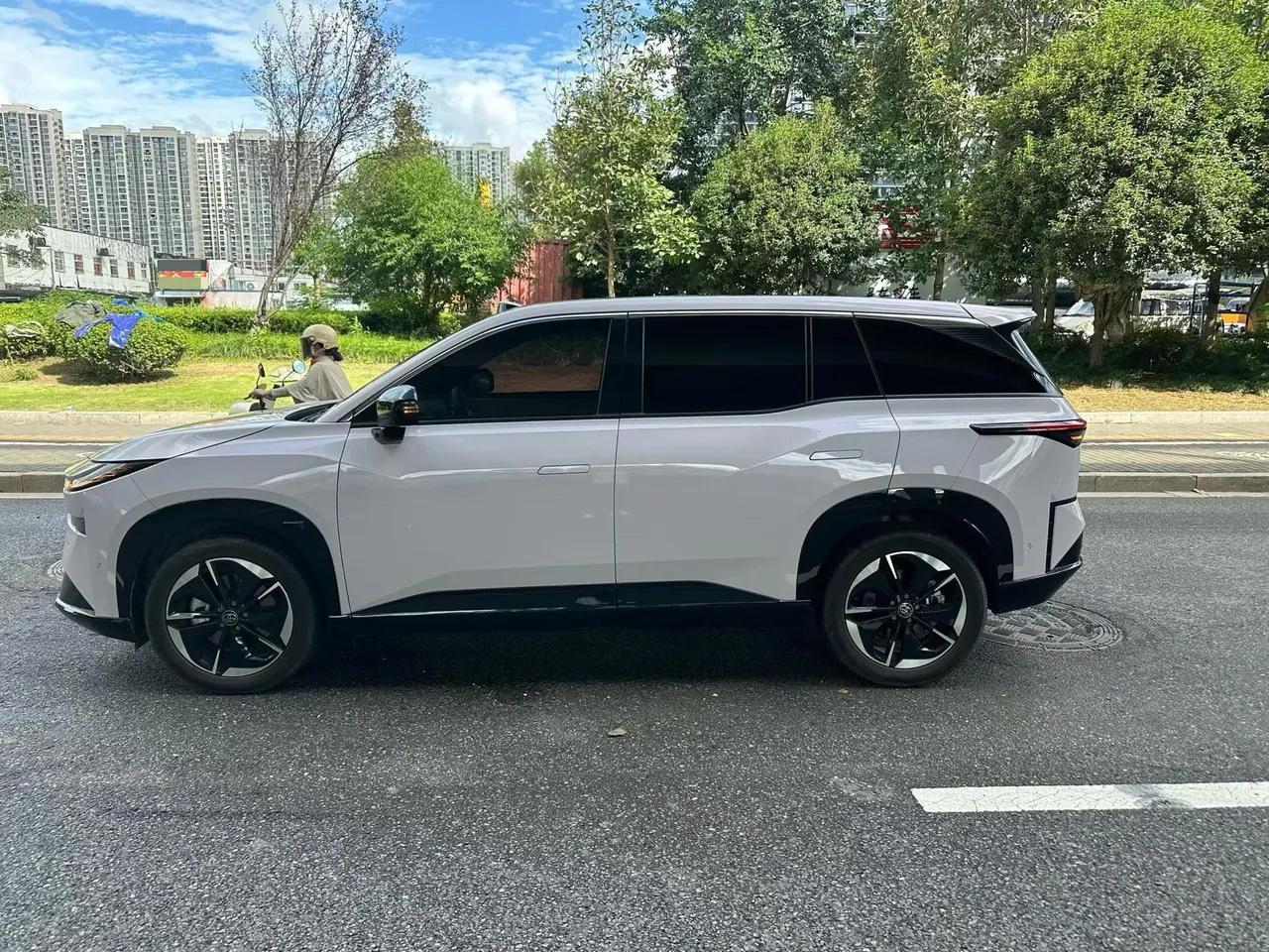 Toyota 2025 Platinum Intelligence 3X 520 Pro Advanced Intelligence Driving Edition Automatic Gear 3