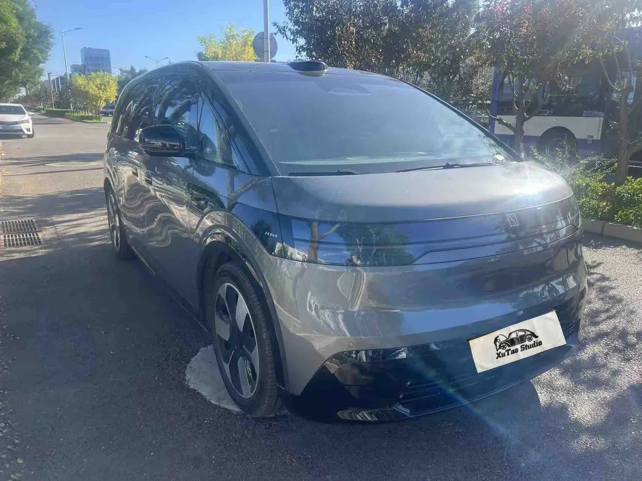 Zeekr 2025 Zeekr MIX Smart Driving Edition Automatic Transmission 9