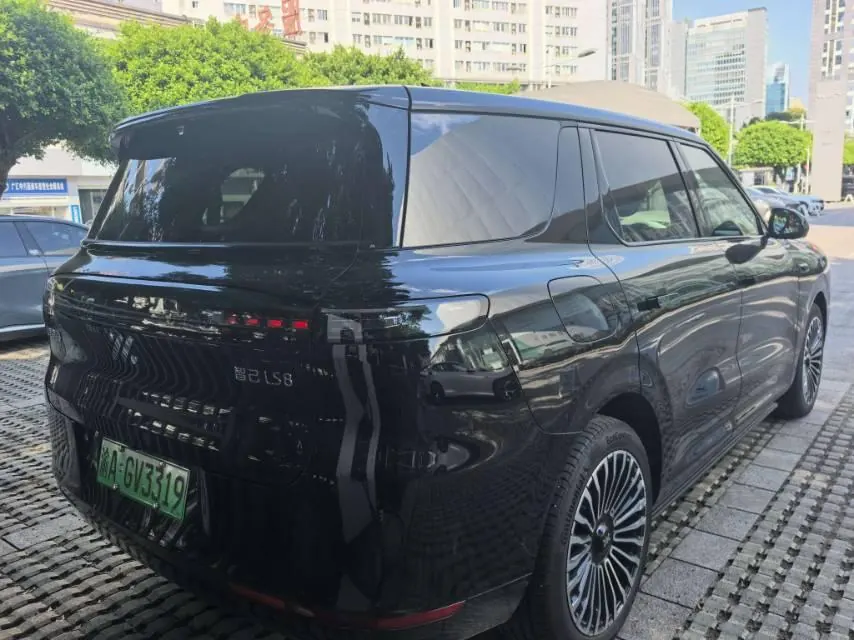 IM 2026 IM LS8 52 Max Luxury Six-seat Automatic Gear 3