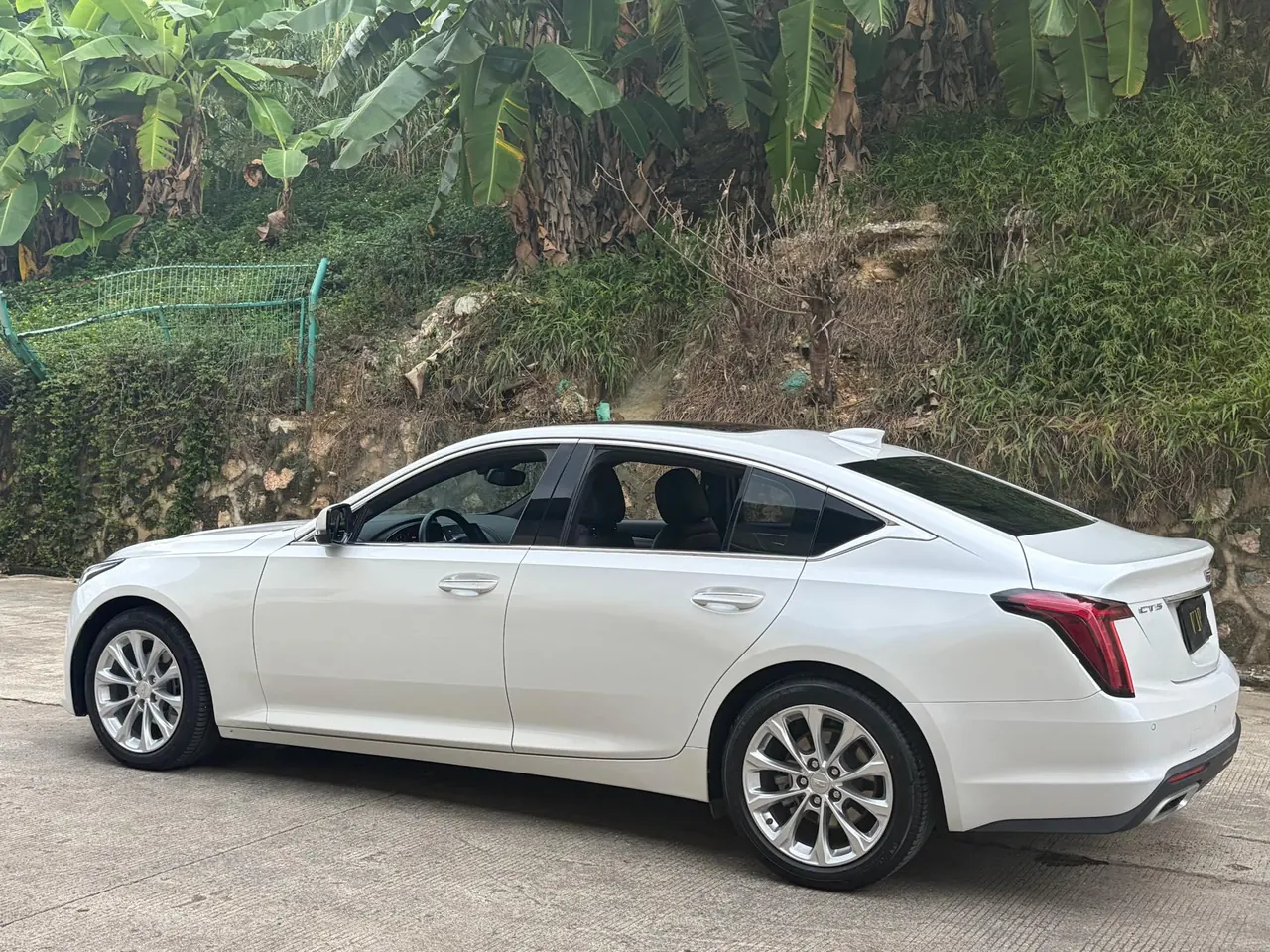 Cadillac 2023 CT5 2.0T 28T Luxury (Standard Edition) Automatic Gear 7