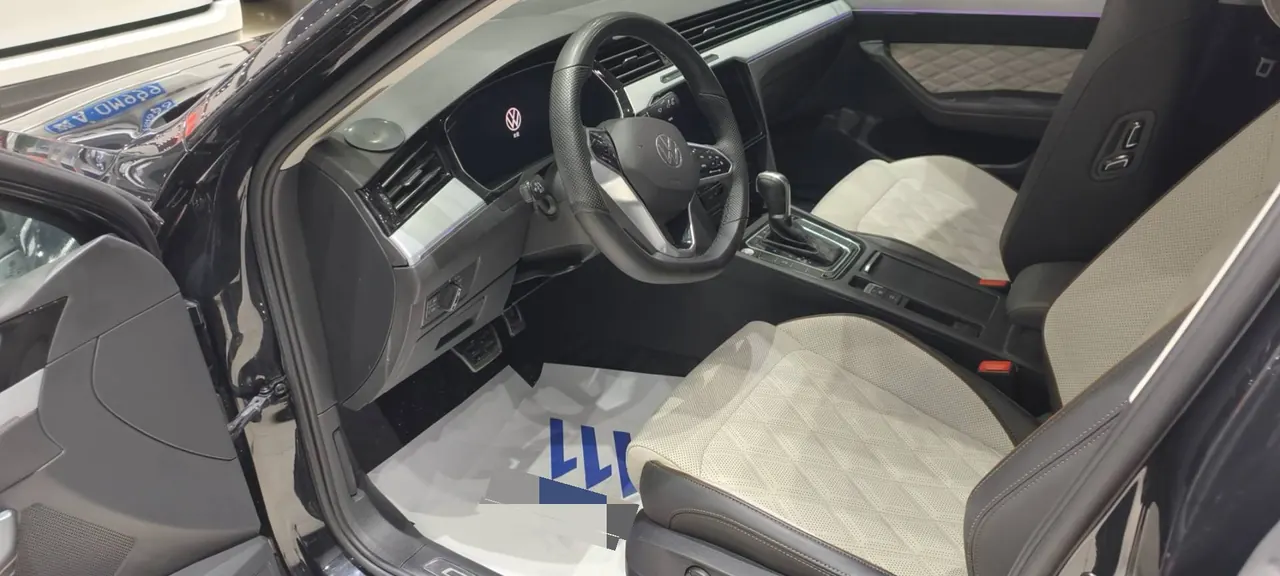 Volkswagen 2023 Magotan 2.0TSI 330TSI 2 million Commemorative Luxury Automatic Gear 3