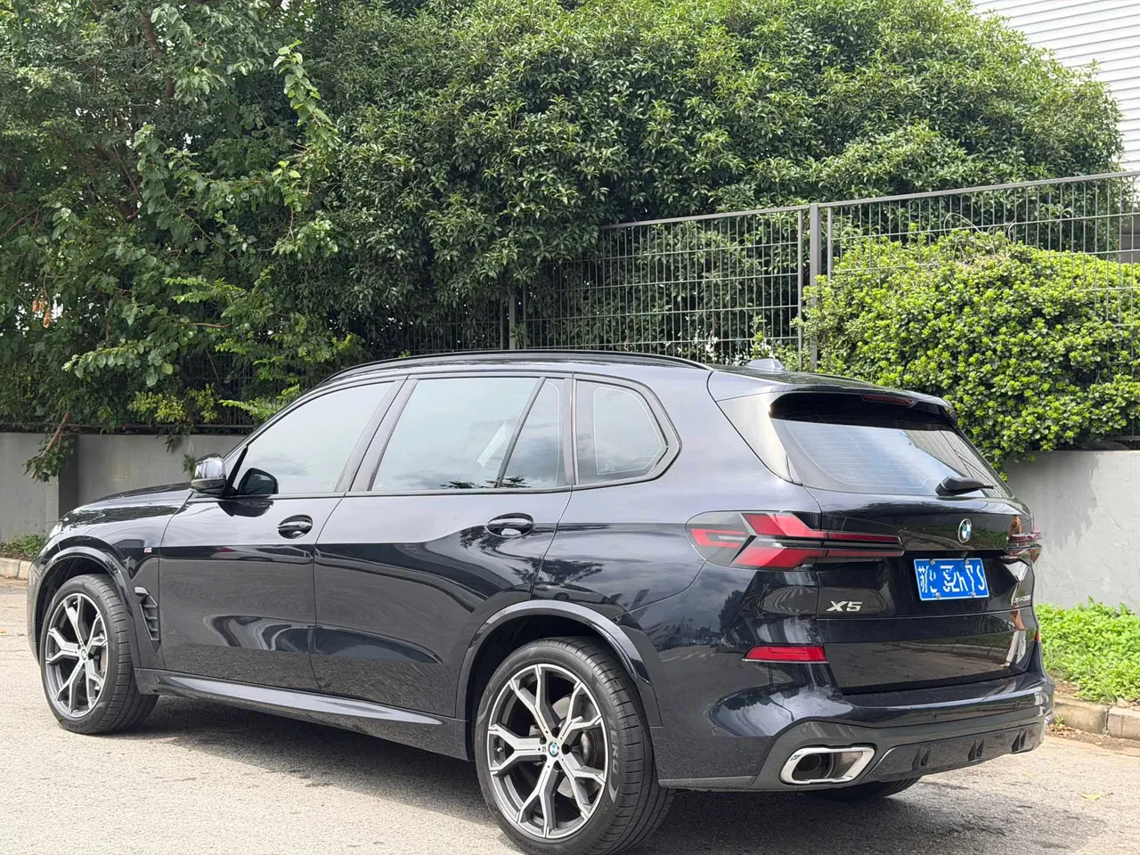 BMW 2023 X5 xDrive30Li 48V 2.0T M sports suit automatic gear 5