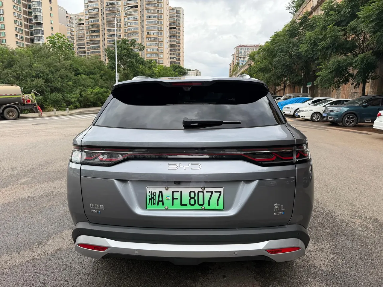 BYD 2024 Song L DM-i 1.5 Stepless 112km Leading Automatic Gear 5