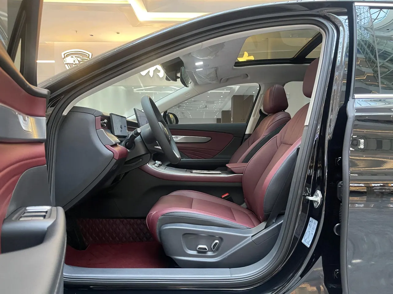 HongQi 2026 H5 1.5T Flag Rhyme Pro Edition Automatic Gear 6