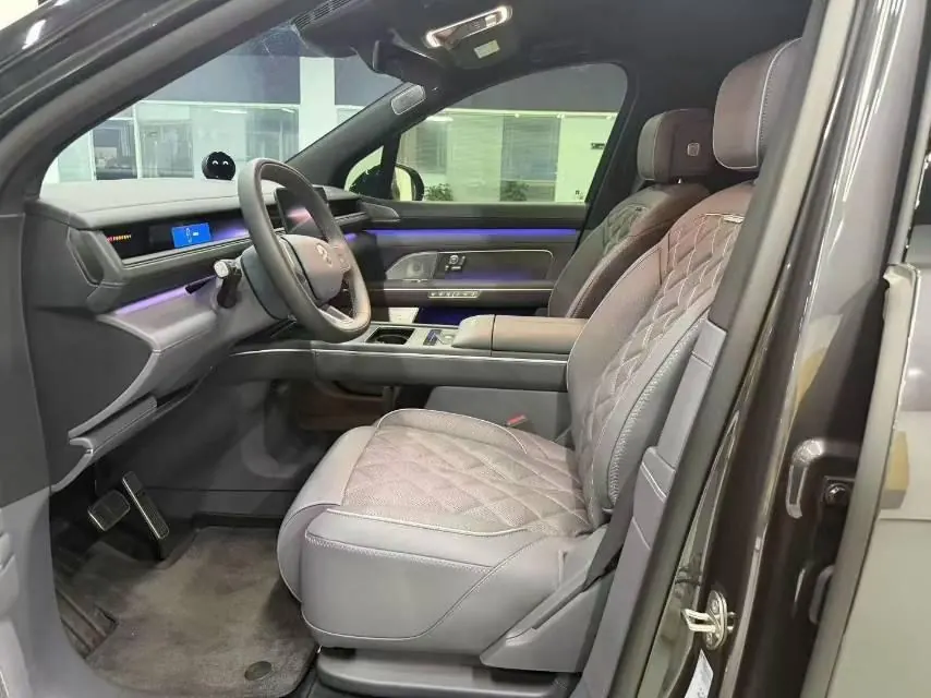 NIO 2026 ES8 6‑Seater Executive Signature Edition Automatic Transmission 2