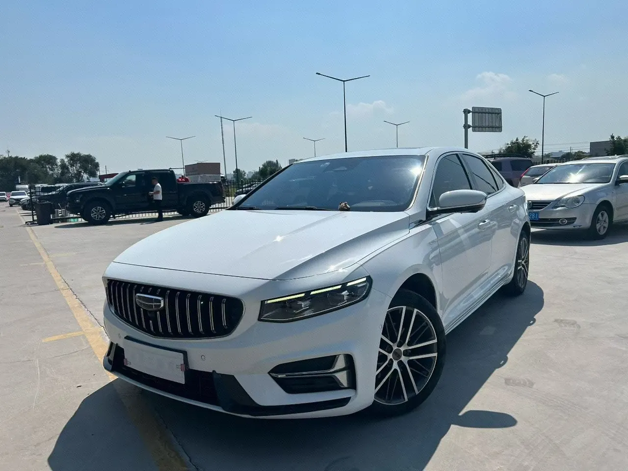 Open image lightbox: Geely 2023 Xingrui 2.0TD Honorable Automatic Transmission