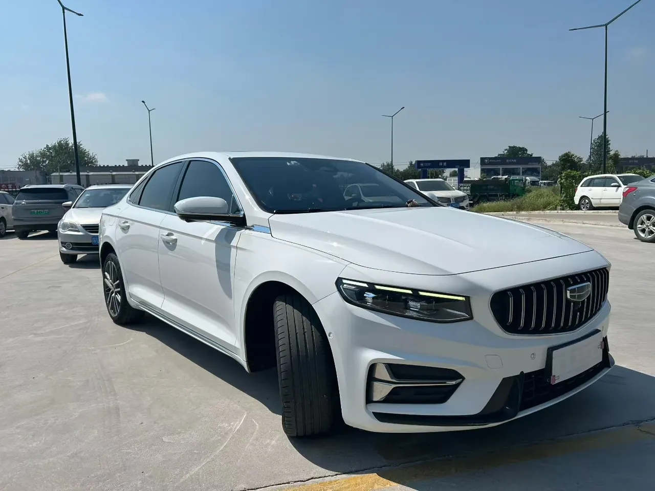 Geely 2023 Xingrui 2.0TD Honorable Automatic Transmission 3