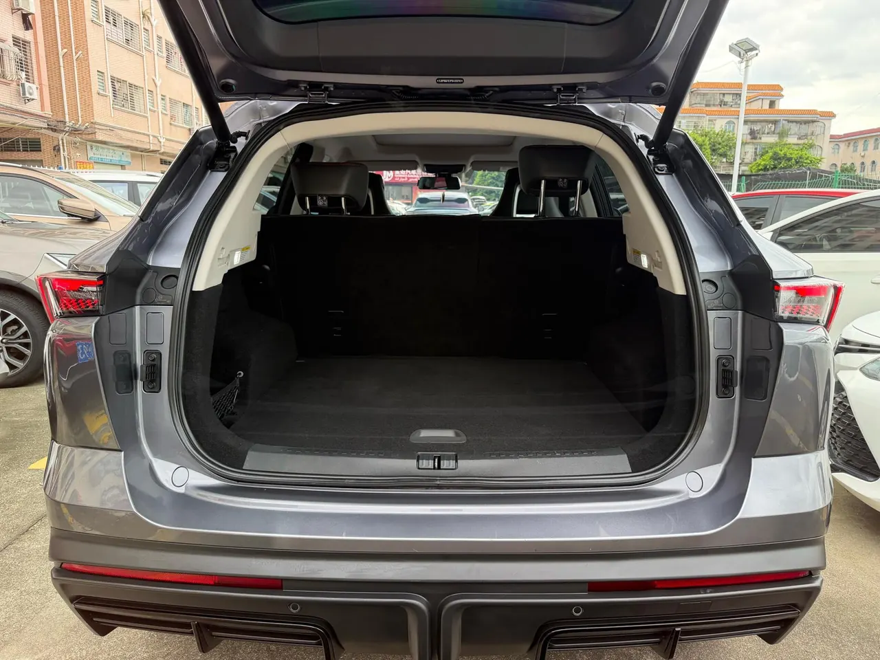 Jetour 2023 Dasheng 1.5T Xingyao PRO automatic gear 4