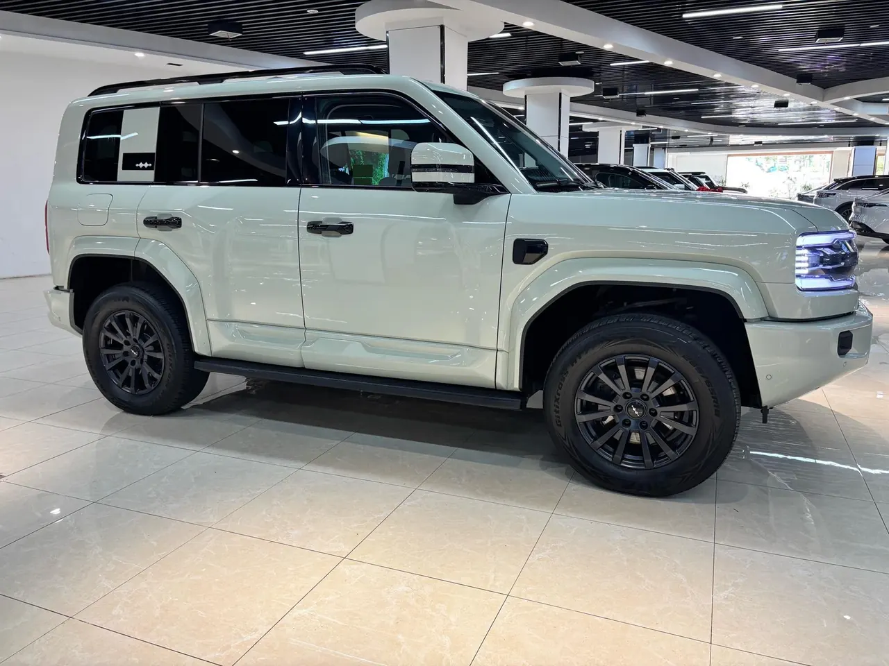 FangChengBao 2025 Leopard 5 1.5T Stepless Gods Intelligence Drive Ultra Edition Automatic Gear 3