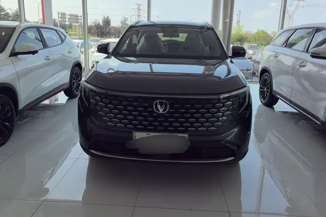 ChangAn 2026 CS55 PLUS PHEV 1.5 Stepless Smart New Blue Whale 125km Zhiyue Edition Automatic Gear 2