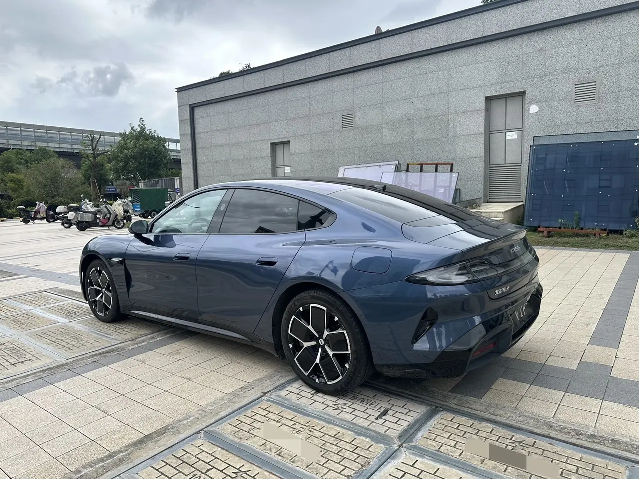 MI 2024 SU 7 700km Rear Drive Long Endurance Smart Driving Edition Automatic Gear 7