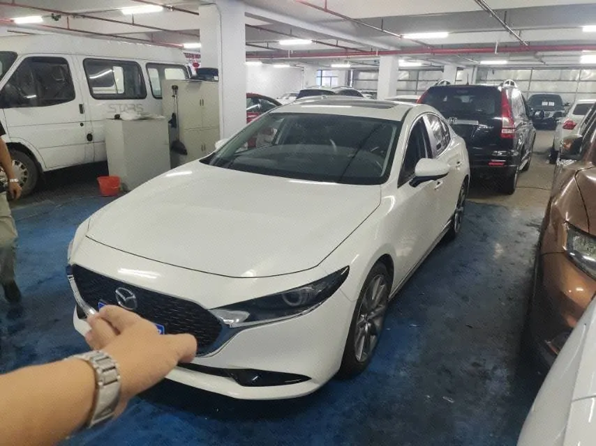 打开图片灯箱:Mazda 3 Oncorsela 2023 Mazda 3 Oncorsela-sedan 2.0 quality automatic transmission