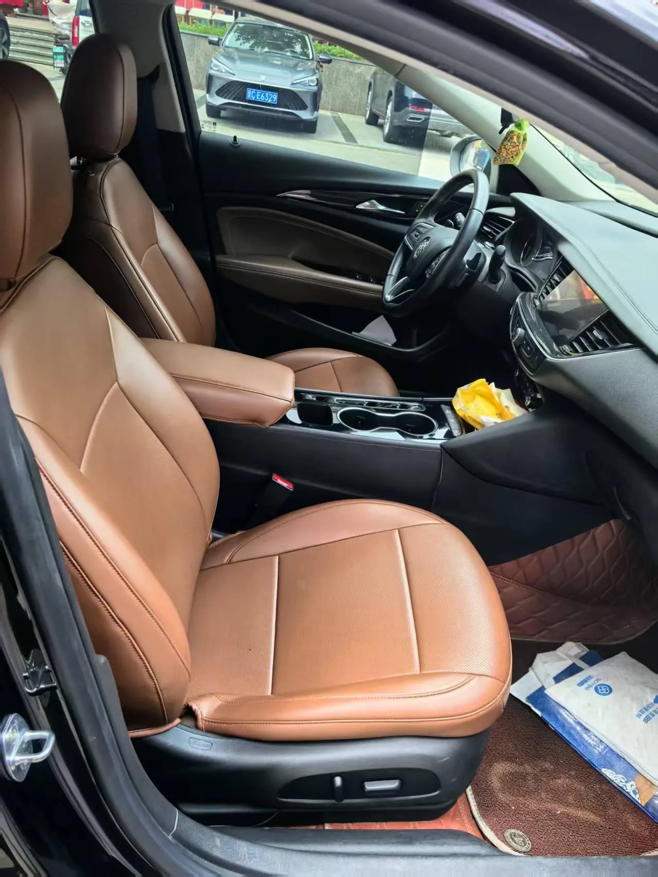 Buick 2020 Regal 1.5T 552T Luxury Automatic Gear 4