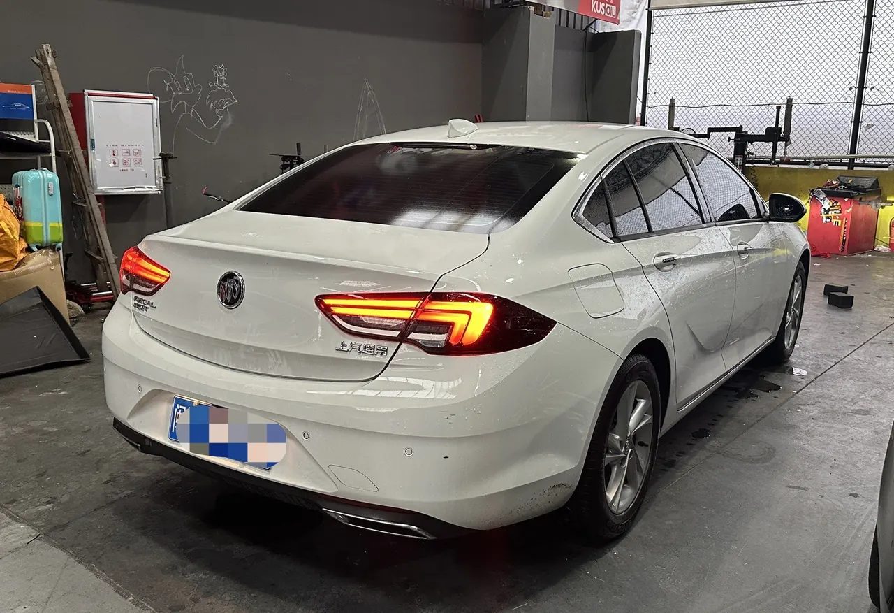 Buick 2022 Regal 1.5T 552T Smart Automatic Gear 5