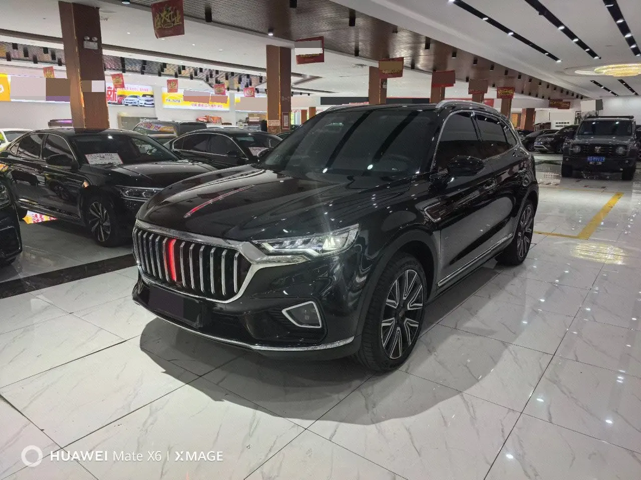 打开图片灯箱:HongQi 2022 HS5 2.0T 4-wheel drive smart flag collar version automatic gear