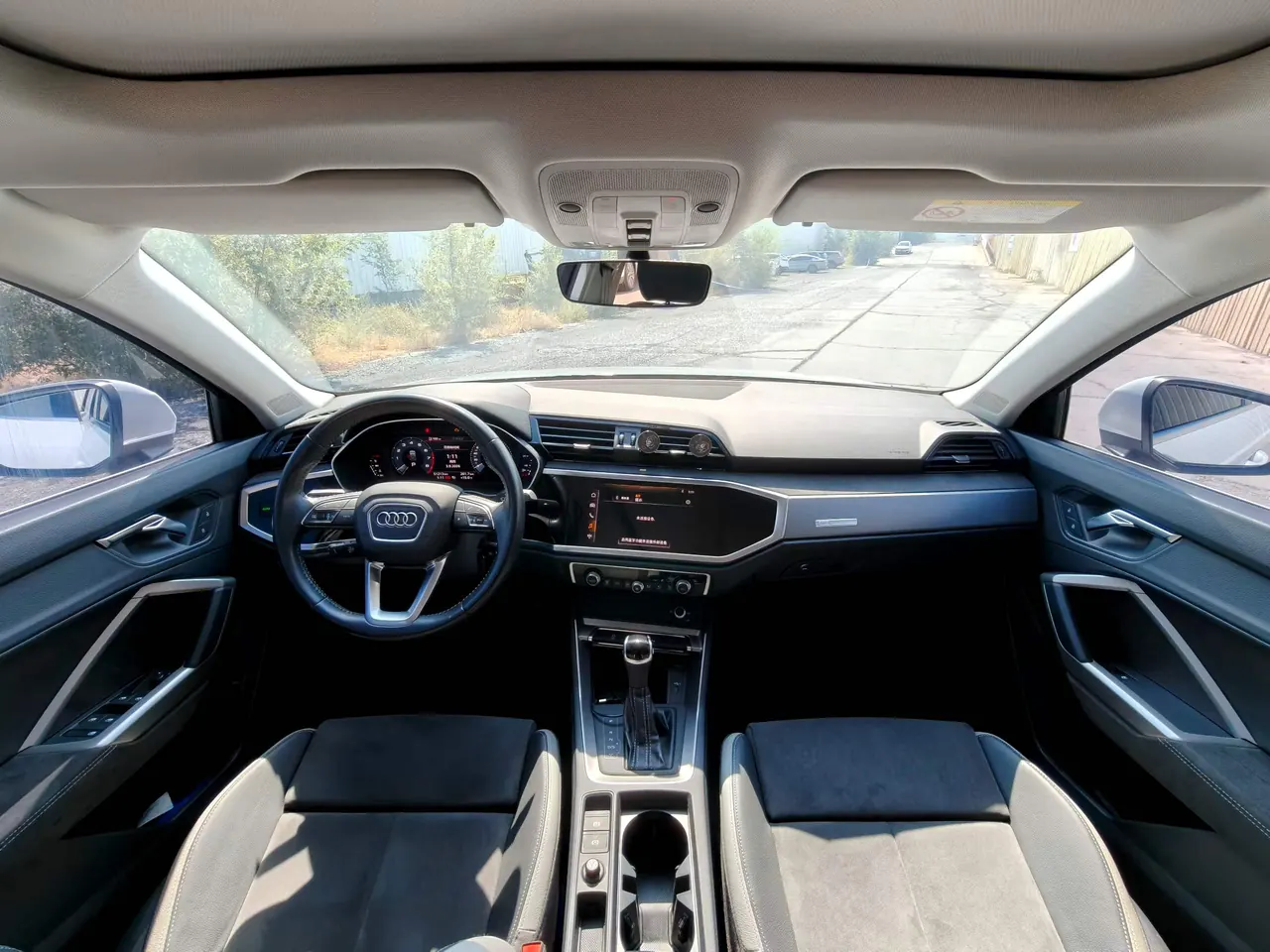 Audi 2020 Q3 1.4TFSI 35TFSI Enterprising and Elegant Automatic Gear 5