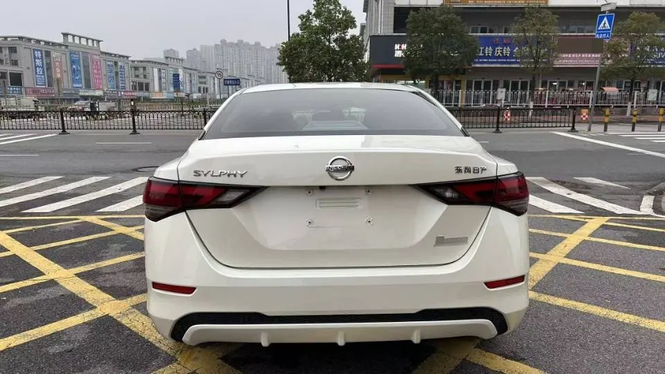Nissan 2022 Sylphy 1.6 Stepless XL Pleasant Edition Automatic Gear 5