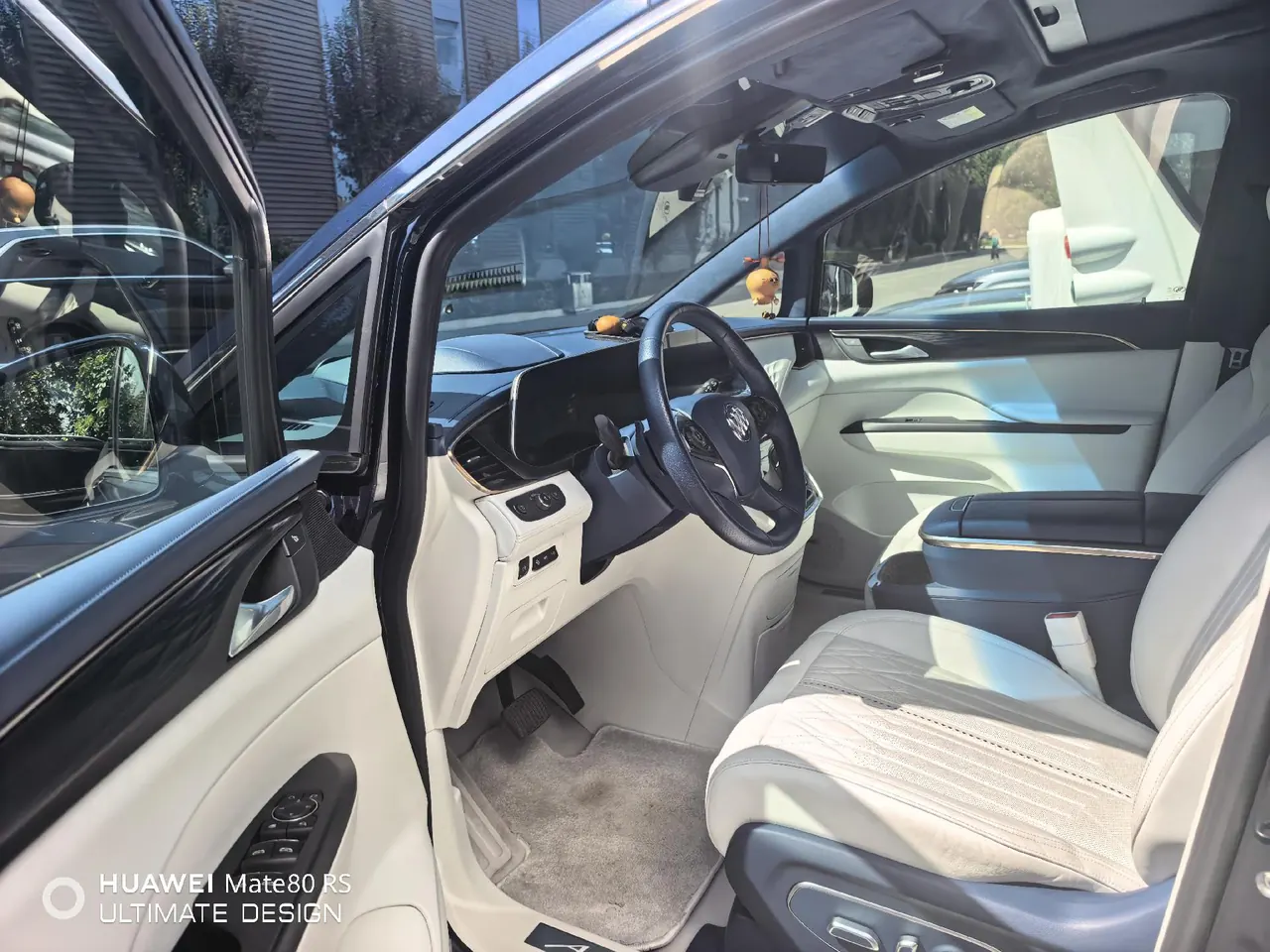 Buick 2020 GL8 Avenir 2.0T 4-seat Zunli Edition Automatic Gear 3