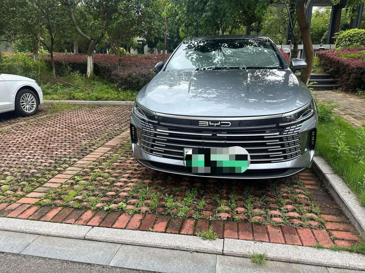 BYD 2024 destroyer 05 DM-i 1.5 stepless 120KM pilot glory version automatic gear 2