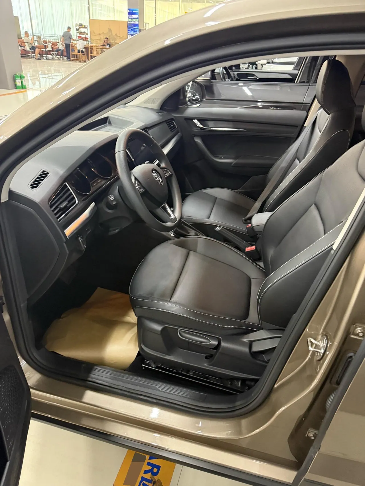 Skoda 2023 Komick 1.5 Comfortable Edition Automatic Gear 6