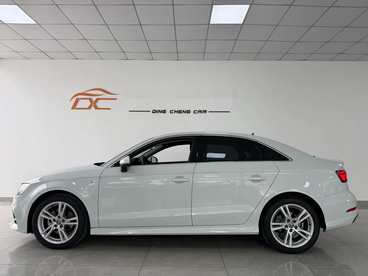 Audi 2020 A3 Limousine 1.4TFSI 35TFSI Fashion Automatic 3