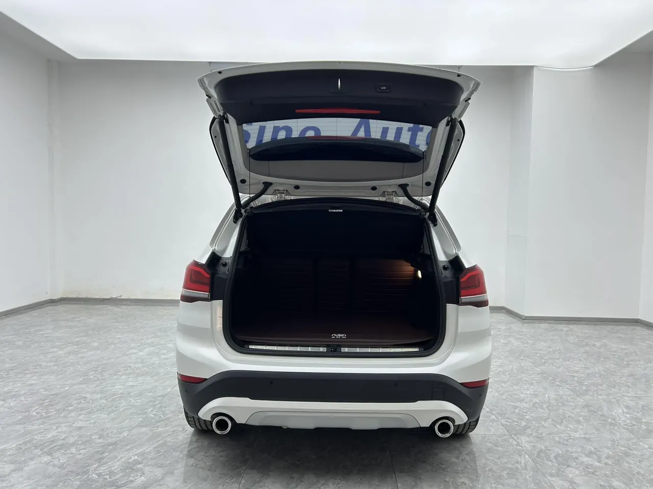 BMW 2022 X1 sDrive20Li 1.5T fashion automatic gear 15