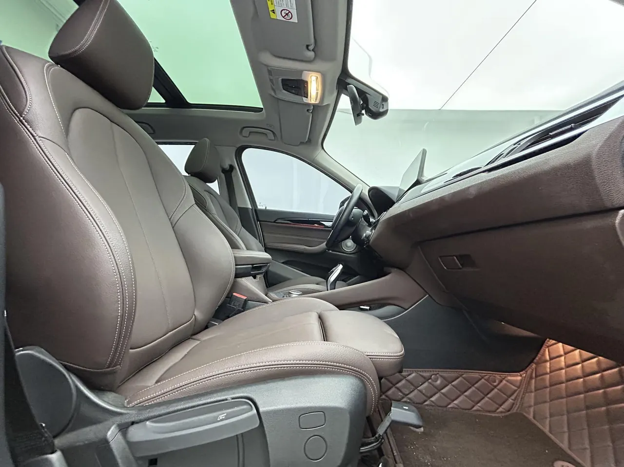 BMW 2022 X1 sDrive20Li 1.5T fashion automatic gear 9