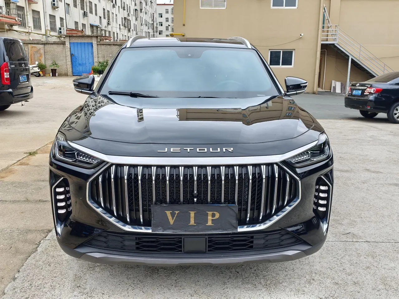 Jetour 2024 X70 PLUS 1.5T Champion Edition PRO5 Automatic Gear 2