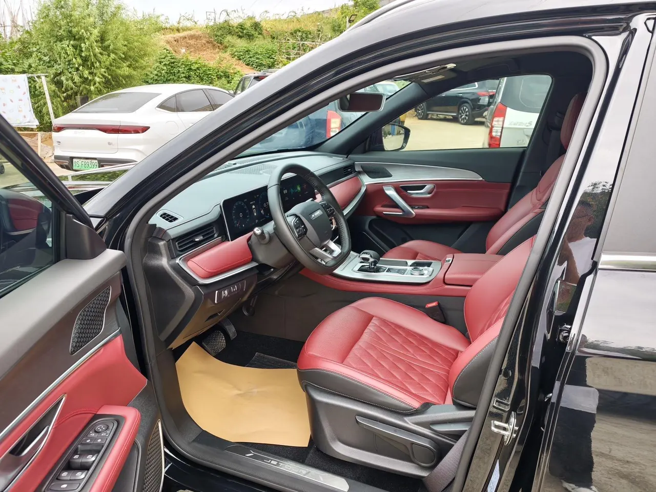 Jetour 2024 X70 PLUS 1.5T Champion Edition PRO5 Automatic Gear 8