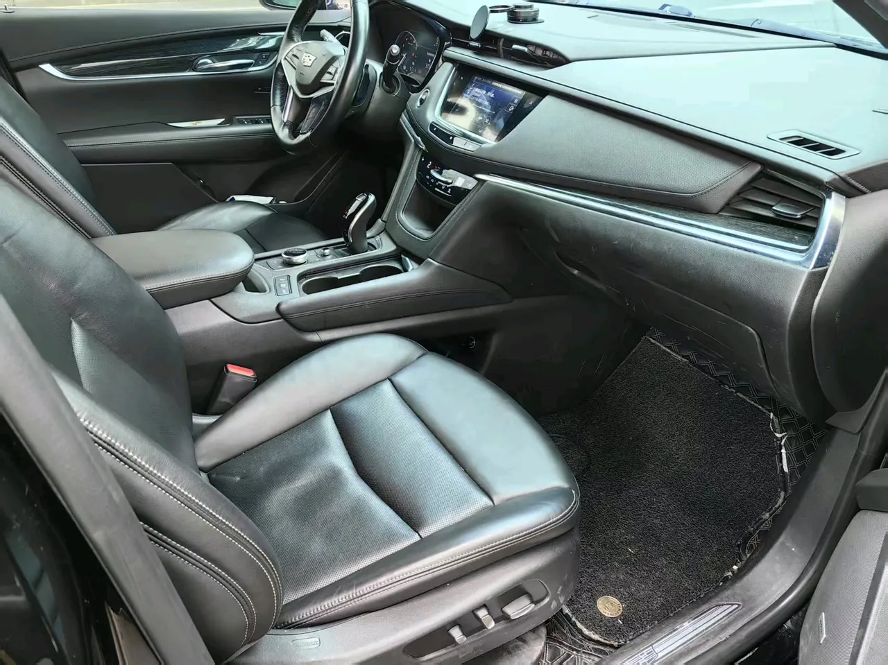 Cadillac 2020 XT5 2.0T 28T Luxury Automatic Gear 3