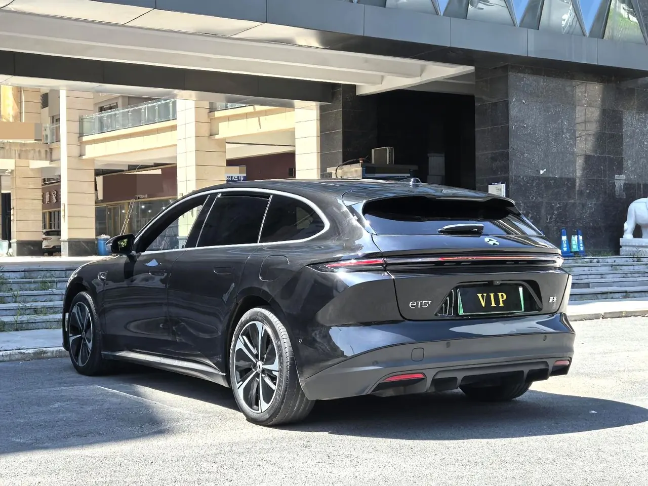 NIO 2024 ET5T 75kWh Touring automatic 9