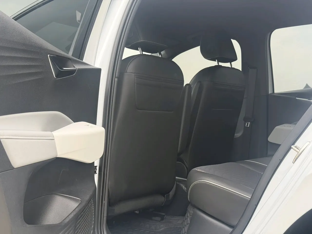 Volkswagen 2023 ID. 3 Pure Smart Edition Automatic Transmission 10