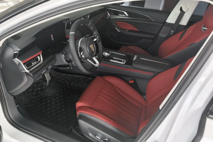 HongQi 2024 H6 2.0T to the United States version of automatic gear 3