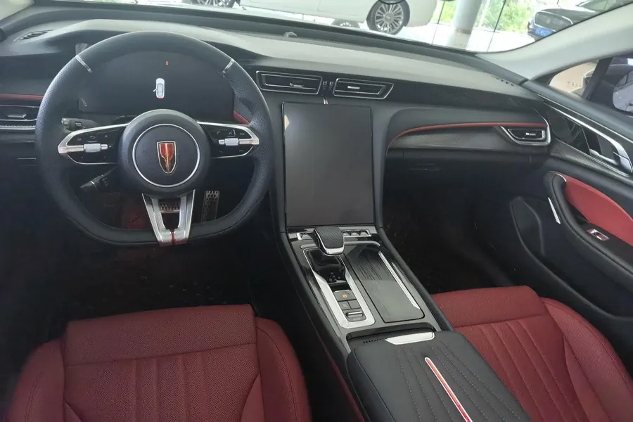 HongQi 2024 H6 2.0T to the United States version of automatic gear 4