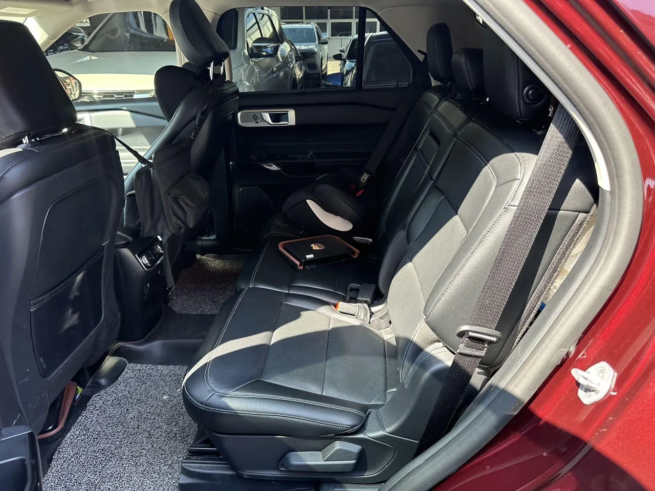 Ford 2020 Explorer 2.3T EcoBoost 285 Four-wheel Drive Titanium Edition 7-seat Automatic Gear 6