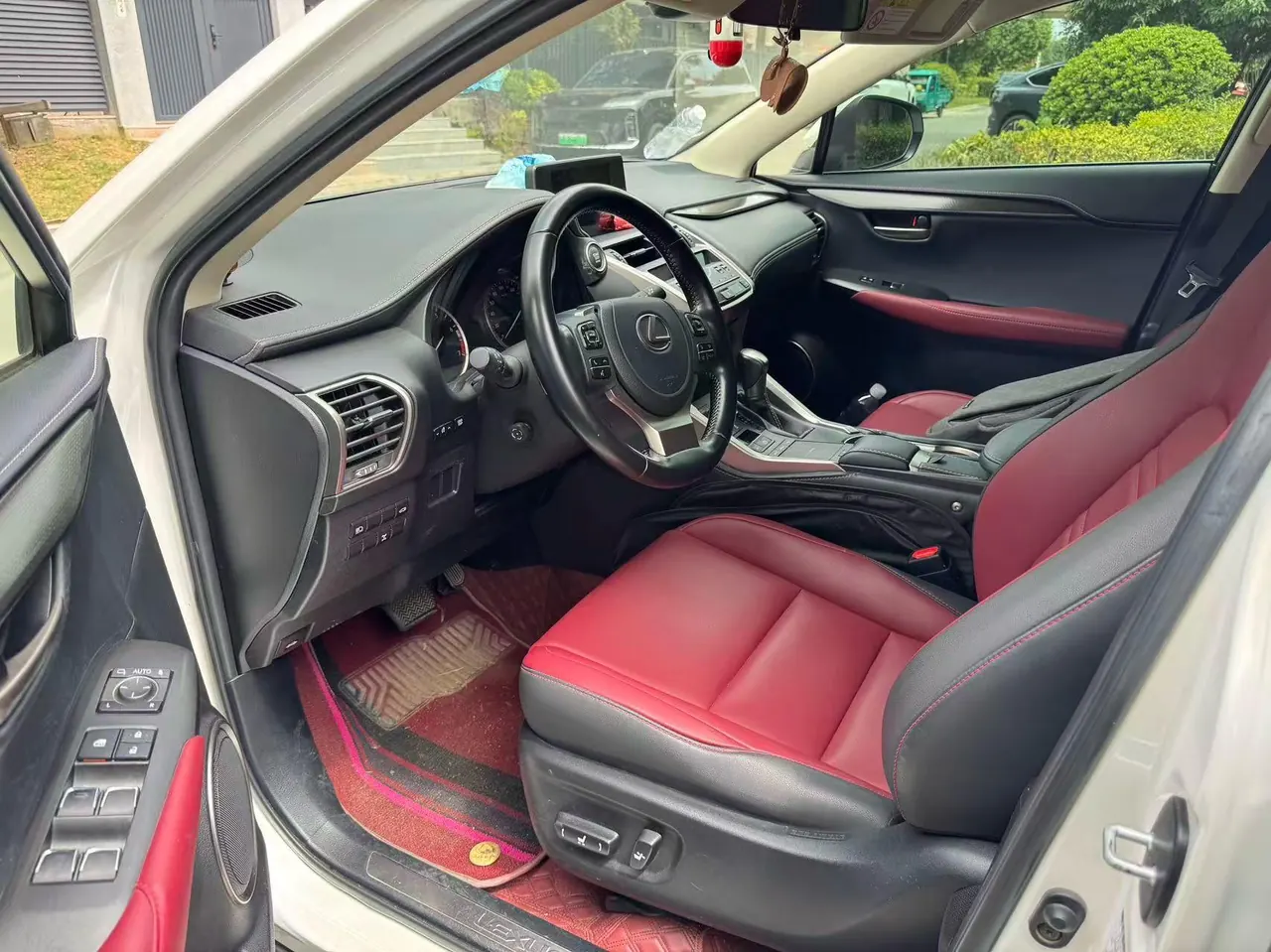 Lexus NX (Imported) 2020 NX200 2.0 Stepless Front Edition Automatic Gear 2