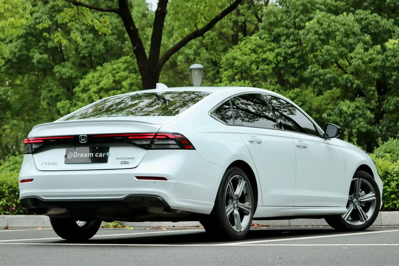 Honda 2025 11th Generation Accord 1.5T Stepless 260TURBO Sports Series Premium Edition Automatic Gear 12
