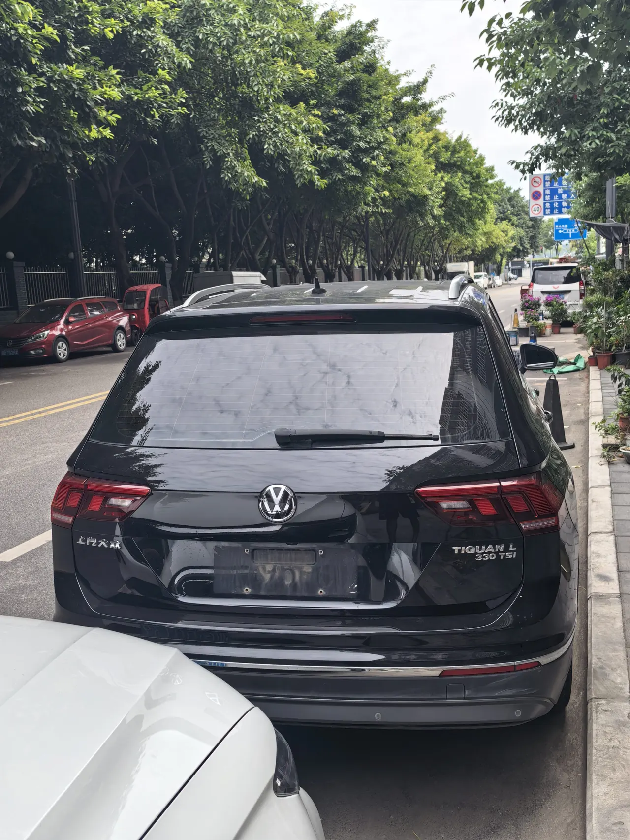Volkswagen 2020 Tiguan L 2.0TSI 330TSI Two-Drive Panoramic Comfort Edition Automatic Gear 3
