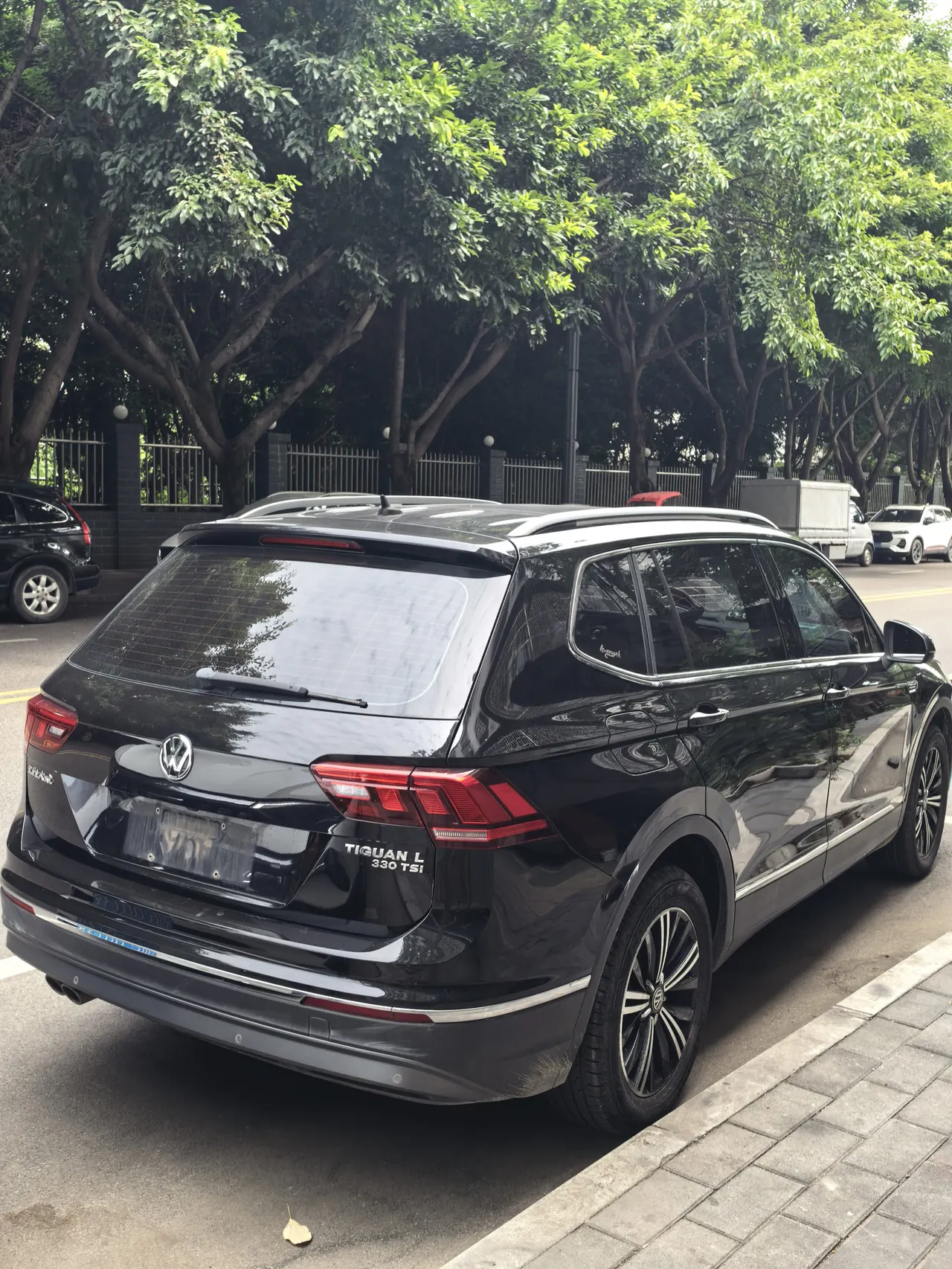 Volkswagen 2020 Tiguan L 2.0TSI 330TSI Two-Drive Panoramic Comfort Edition Automatic Gear 4