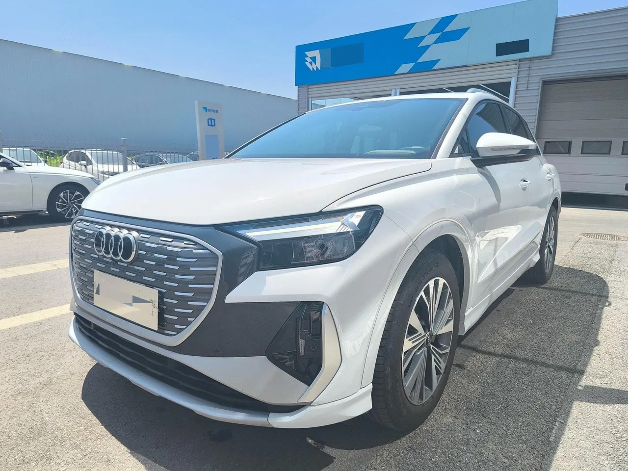 Audi 2024 Q4 e-tron 40 Creation Edition Automatic Gear - View 1