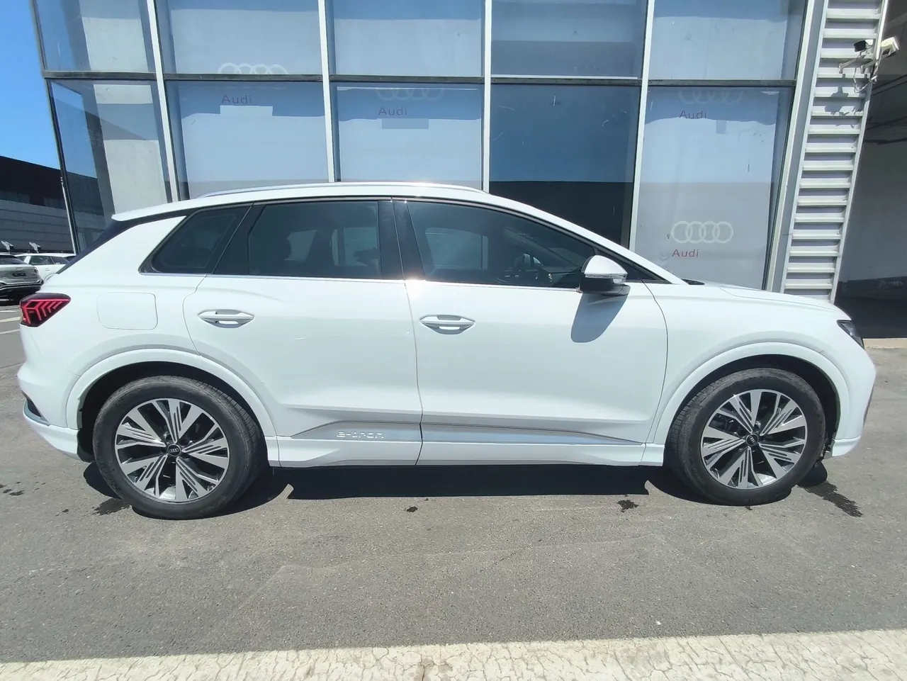 Audi 2024 Q4 e-tron 40 Creation Edition Automatic Gear 6